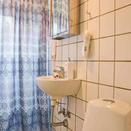 Three-bedroom Holiday In Vejby