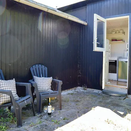 Three-bedroom Holiday In * Vejby